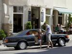 Mercedes-Benz 560 SEC 1985 года